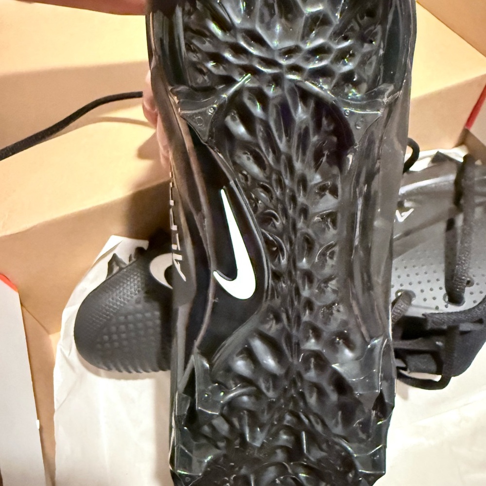Nike Alpha Black and Silver Athletic Shoes - Picture 4 of 8